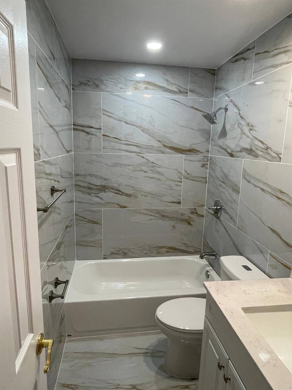 Bathroom remodel with tub Doral